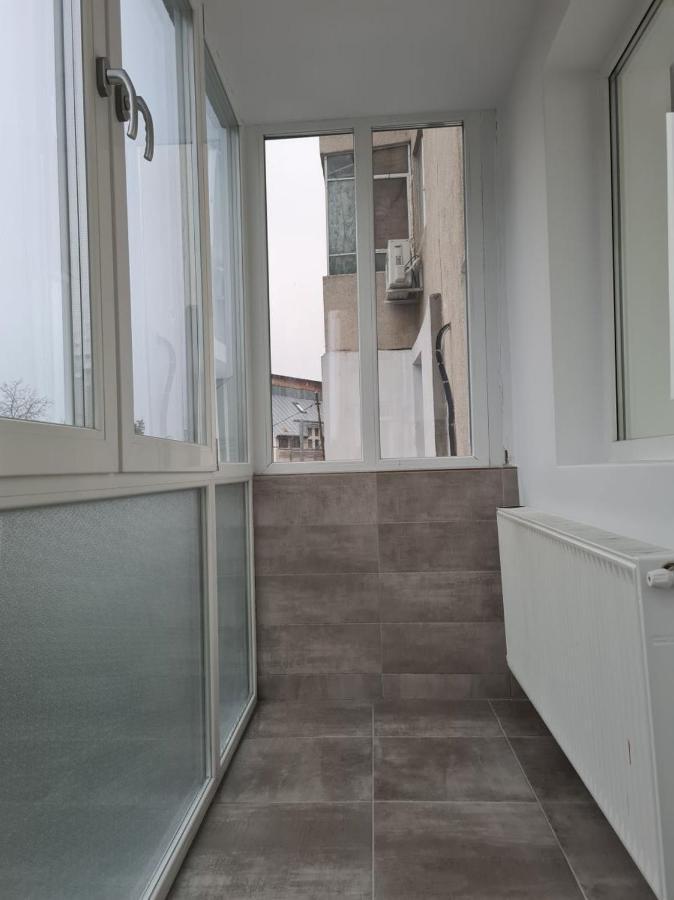 Apartament Terra トゥルゴヴィシュテ エクステリア 写真